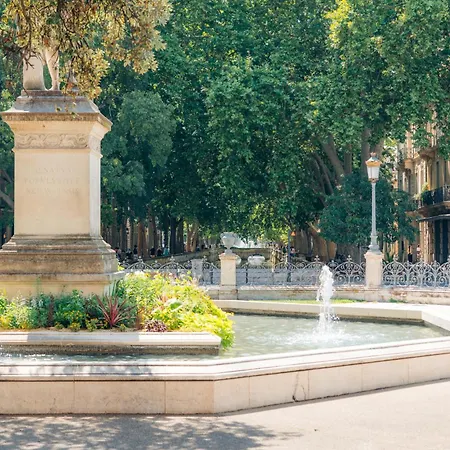 La Manil Yourhosthelper